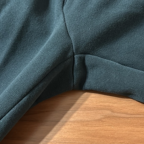 Athleta Dark Green Sweat Pants Size Medium - Picture 6 of 7